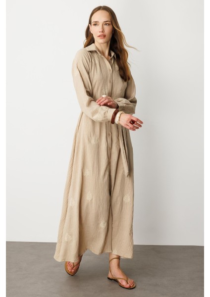 Işleme Detay Kuşaklı Uzun Elbise-Bej fiyatları