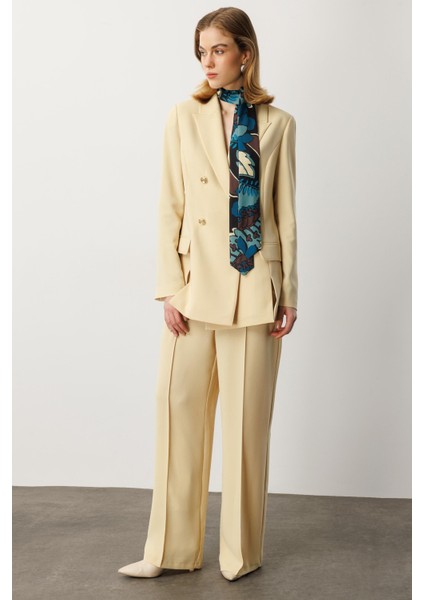 Fular Detaylı Kruvaze Ceket-Sarı fırsatları