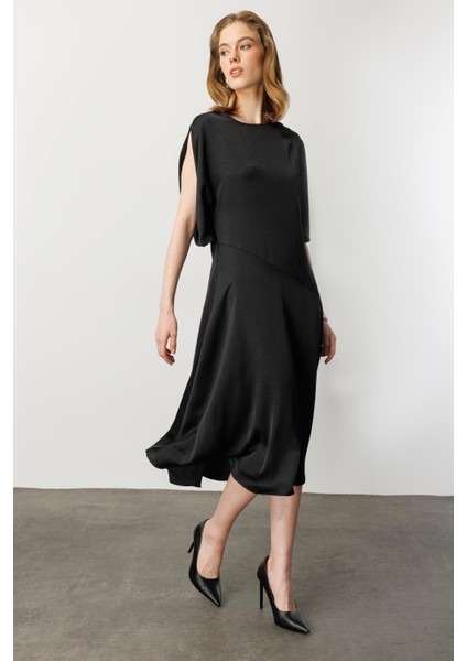 Saten Görünüm Kol Detaylı Elbise-Siyah modelleri