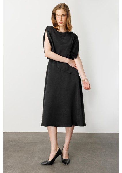 Saten Görünüm Kol Detaylı Elbise-Siyah fırsatları