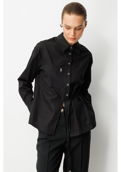 Broşlu Bağlama Detay Gömlek-Siyah fırsatları