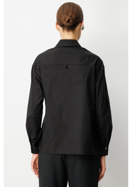 Broşlu Bağlama Detay Gömlek-Siyah