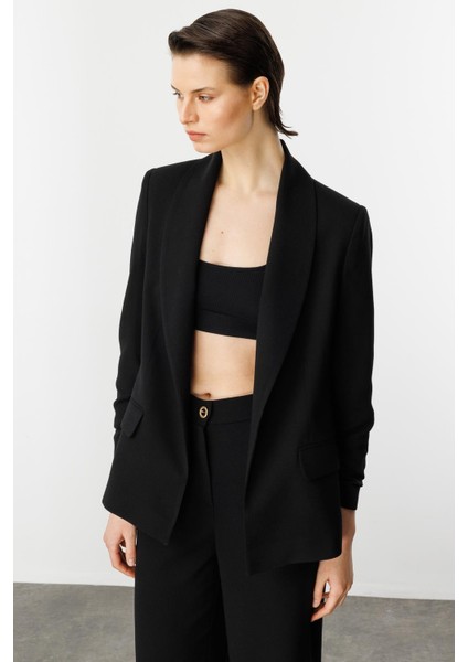 Kolu Büzgülü Cep Detaylı Ceket-Siyah