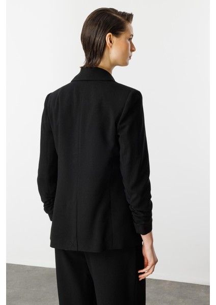 Kolu Büzgülü Cep Detaylı Ceket-Siyah