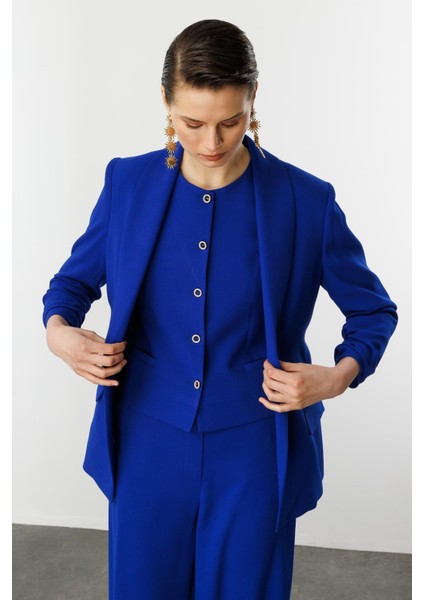 Kolu Büzgülü Cep Detaylı Ceket-Sax