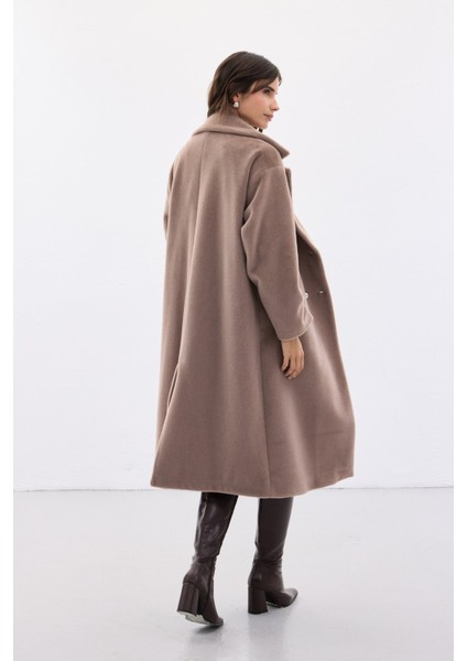 Düğme Detaylı Uzun Kaban - Vizon