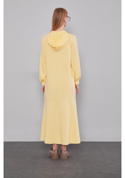 Sarı Kapuşonlu Gizli Cep Detaylı Elbise