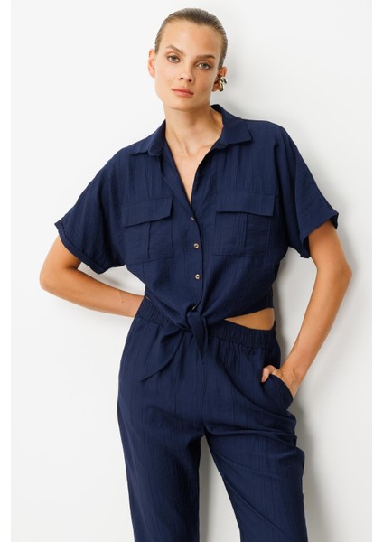 Bağlama Detaylı Crop Gömlek-Lacı