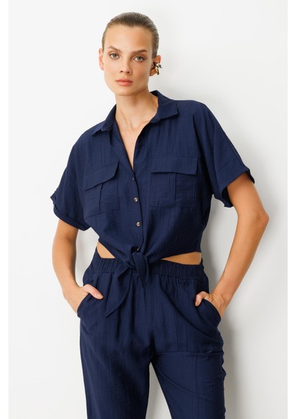 Bağlama Detaylı Crop Gömlek-Lacı fiyatları