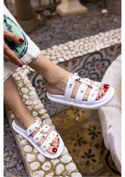 Piero Kadin Bej Deri Tozlu Metal Tokali Terlik