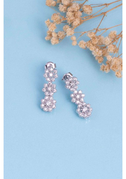 Papatya Montürlü Rodyum Kaplama 925 Ayar Gümüş Küpe fırsatları