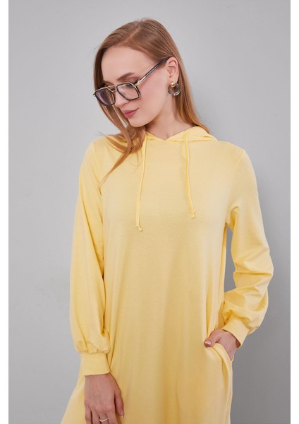 Sarı Kapuşonlu Gizli Cep Detaylı Elbise modelleri