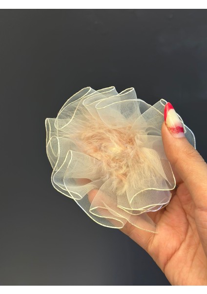 Ekru Kabartma Incili Broş Yaka Iğnesisaç Aksesuarı 8x8 cm modelleri