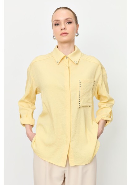 Yaka ve Cep Detaylı Gömlek-Sarı