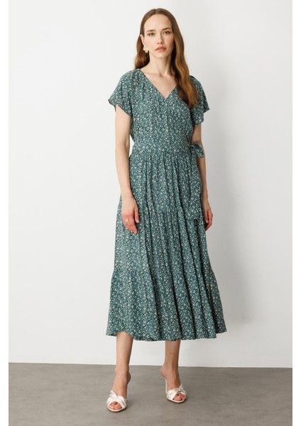 Çiçek Desenli Kruvaze Yaka Uzun Elbise-Yeşil fiyatları