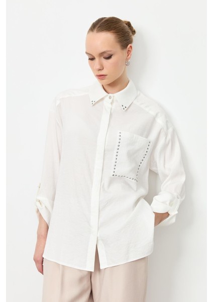 Yaka ve Cep Detaylı Gömlek-Ekru indirimleri