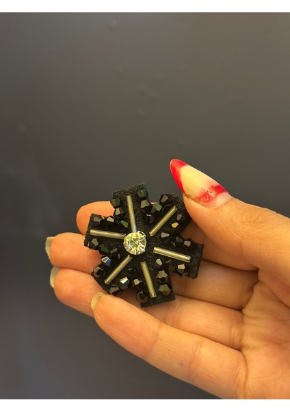 Siyah Boncuk Işleme Arma Dikiş Aksesuarı 5x5 cm