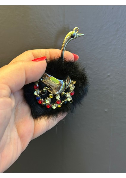 Çelik Zirkon Taşlı Tüğlü Kuğu Broş Yaka Iğnesi 10X8 cm modelleri