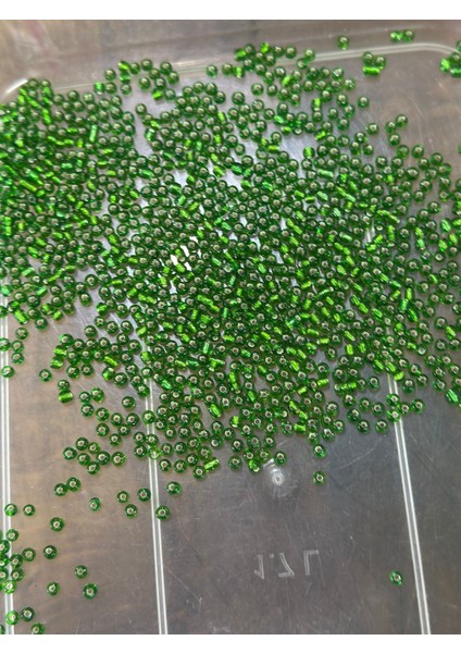 Yeşil Delikli Kum Boncuk 35 gr modelleri