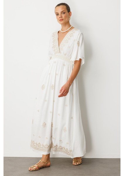 Etnik Desen Işlemeli Uzun Elbise-Ekru