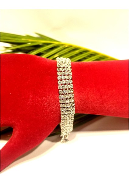 Gümüş Renk Gösterişli Figürlü Parlak Bileklik