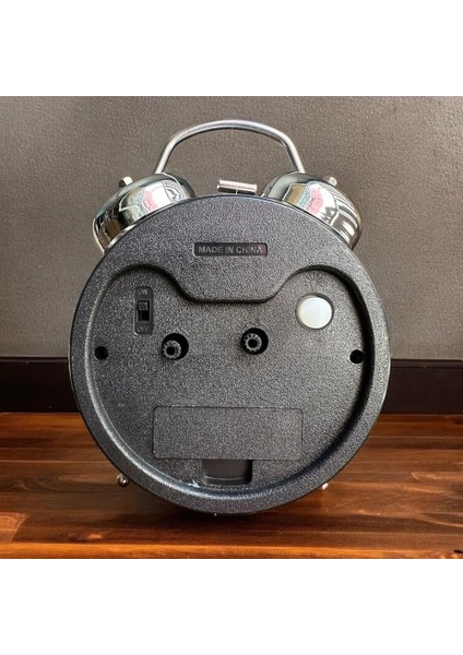 Masa Saati Alarmlı Metal Gümüş