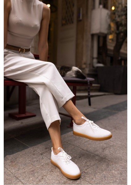 Halla Kadin Siyah Zimba Detay Ekstra Yumusacık Sneaker indirimleri