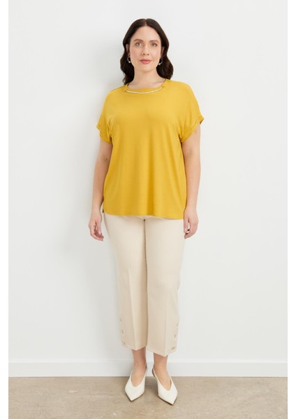 Büyük Beden Kolye Detaylı Bluz-Safran