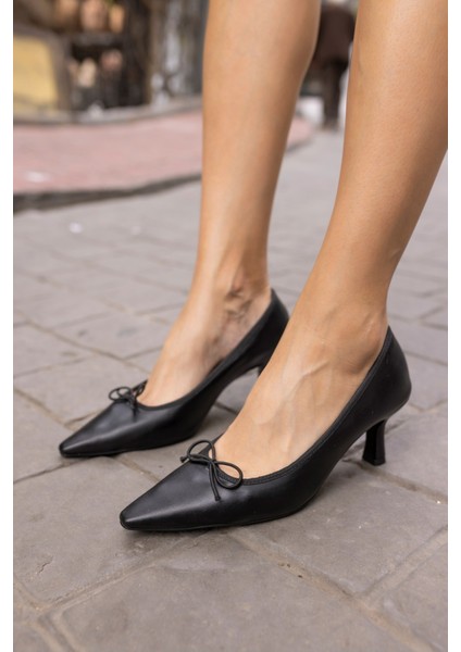 Maxy Kadin Bej Ten Babet Tarzi Yumusak Topuklu Ayakkabi