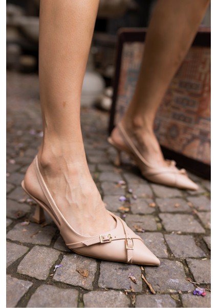 Alissi Kadin Kırmızı Toka Detay Miu Tarzi Topuklu Ayakkabi