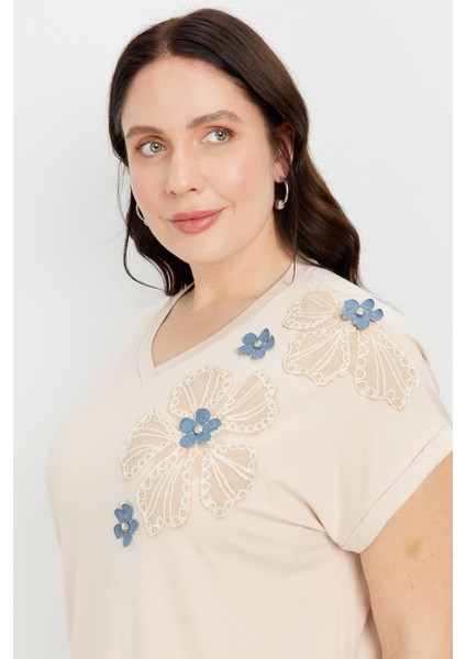 Büyük Beden Çiçek Baskı Penye Bluz-Bej