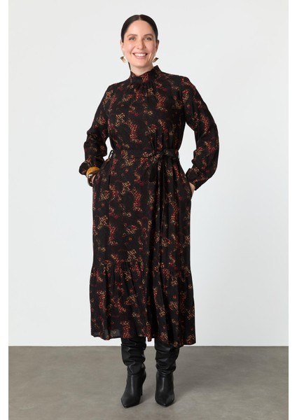 Büyük Beden Kuşak Detay Desenli Elbise-Kırmızı indirimleri