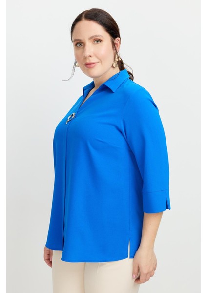 Büyük Beden Broş Detaylı Gömlek-Sax