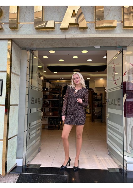 Altın Detaylı Mini Elbise fırsatları