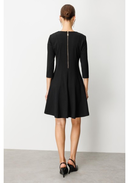 Omuz Detaylı Elbise-Siyah