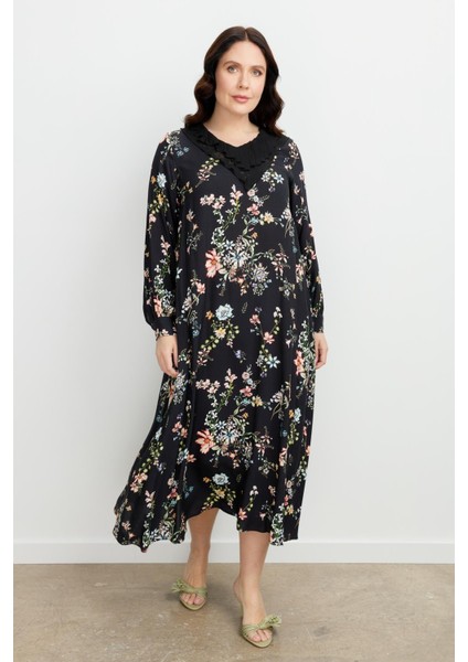 Büyük Beden Yaka Detalı Uzun Elbise-Siyah indirimleri