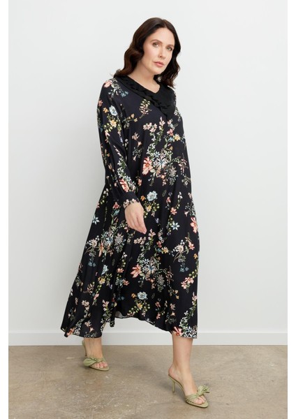 Büyük Beden Yaka Detalı Uzun Elbise-Siyah