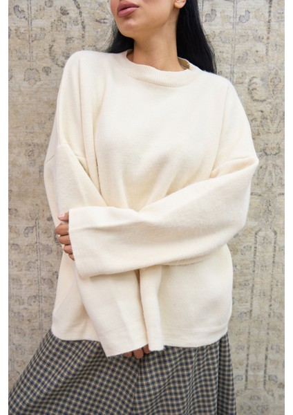 Krem Salaş Triko Kazak