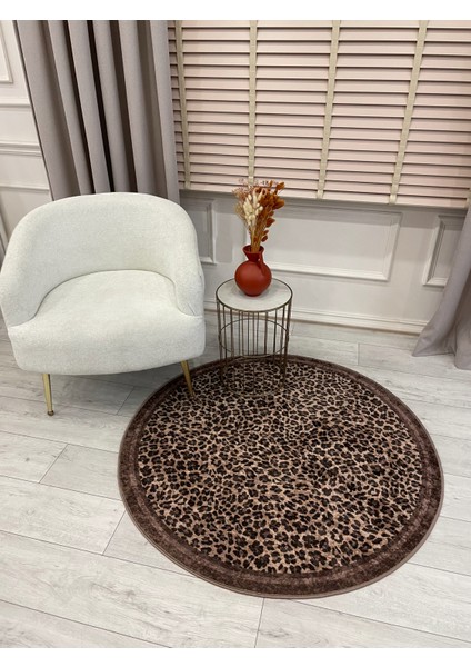 Leopar Desenli Yuvarlak Lateks Deri Halı modelleri