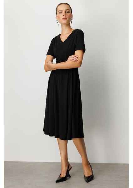 V Yaka Midi Elbise-Siyah modelleri