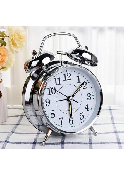 Masa Saati Çalar Metal Gümüş Renk modelleri