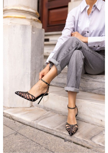 Olmo Kadin Bej Özel Taş Dizayn Topuklu Ayakkabi