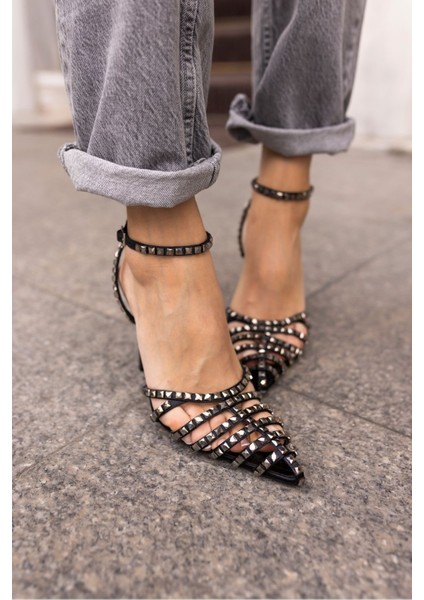 Olmo Kadin Bej Özel Taş Dizayn Topuklu Ayakkabi