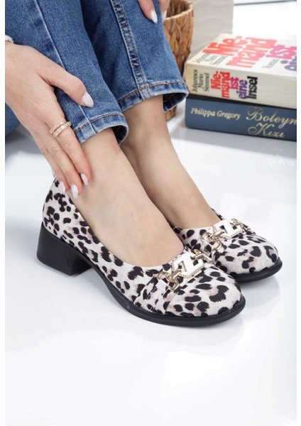 Leopar Desenlı Taş Detaylı Toka Kadın Topuklu Babet