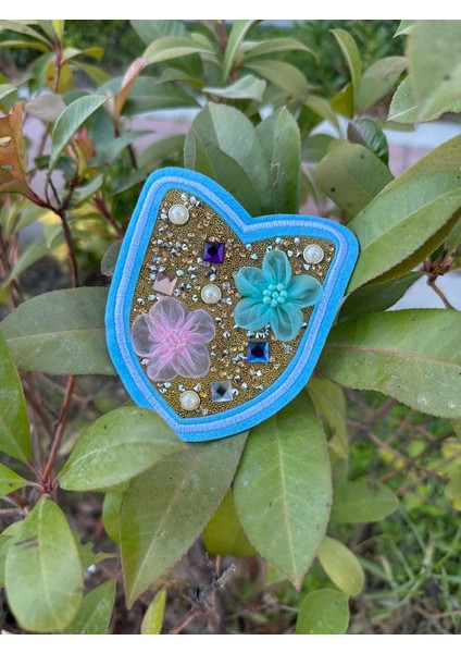Ütü Ile Yapışan Kabartma Çiçekli Taşlı Cep Arma Dikiş Aplike 12X10 cm