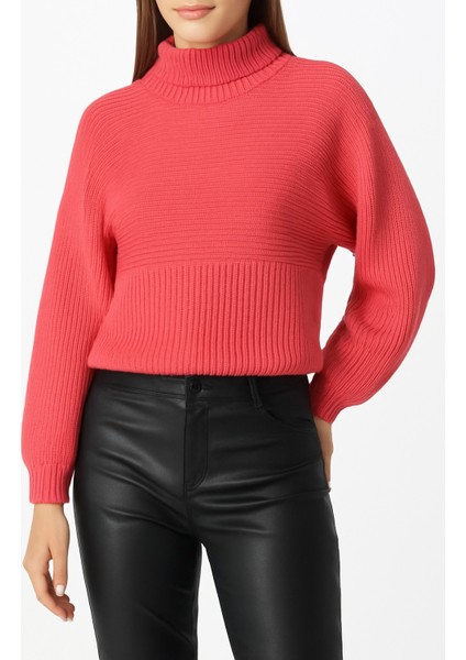 Kadın Rahat Kalıp Boğazlı Triko Kazak