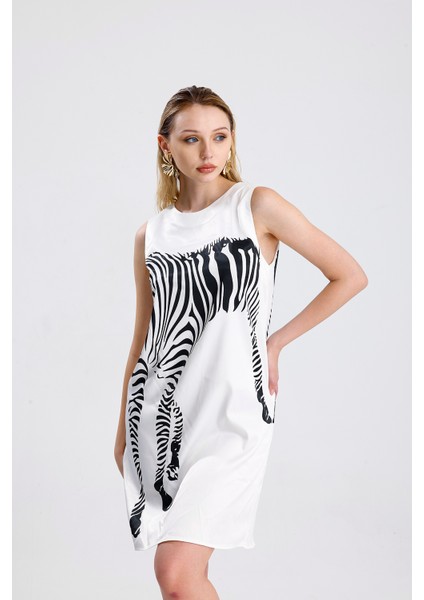 Havuz Yaka Dijital Baskılı Saten Elbise | ELB36420 Beyaz