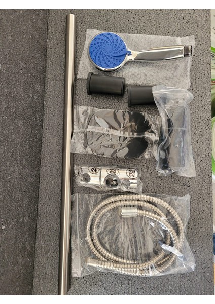 Modern Sürgülü Duş Seti – Şık Tasarım, Ayarlanabilir Yükseklik ve Dayanıklı Krom Kaplama fiyatları