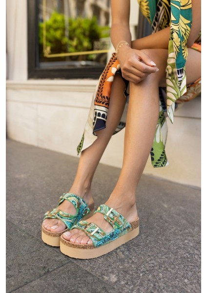 Ciroo Kadın Beyaz Taşli Desenli Toka Detay Eva Terlik