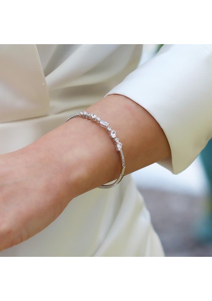 Damla Taşlı Şık Gümüş Kelepçe modelleri